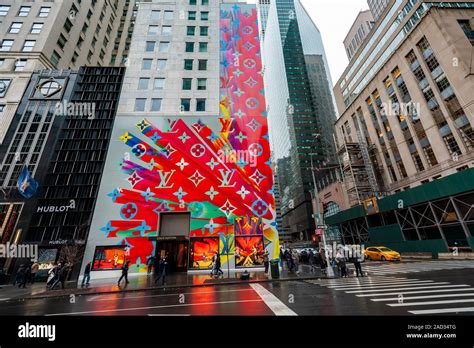 louis vuitton on 5th ave|louis vuitton ny closing.